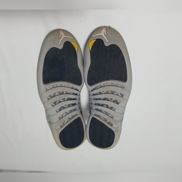 Air Jordon 12 Retro Low In Wolf Grey Sneakers Size Men's 11 - Picture 9 of 14